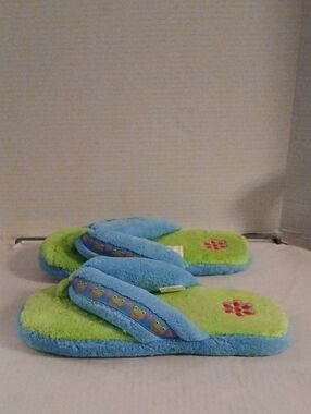 Plush Flip Flop Women's Slippers in Lime Green and Sky Blue